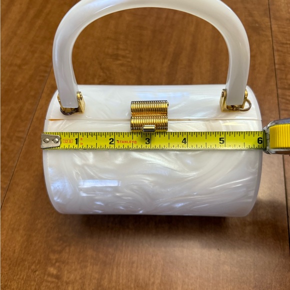 KMQ Vintage Style Acrylic Handbag - Picture 6 of 7